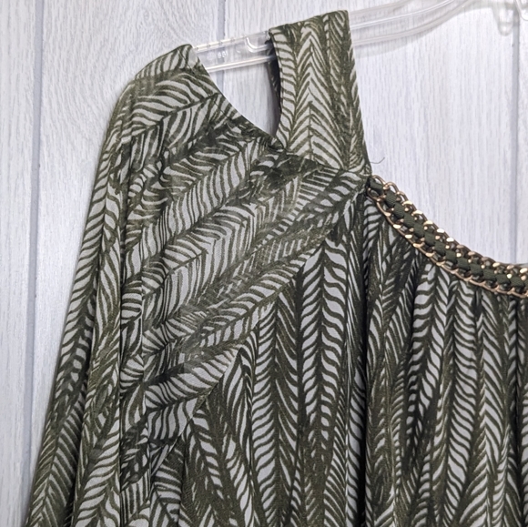 CATHERINES 2X Top Embellished Neckline 3/4 Sleeves - Picture 5 of 8